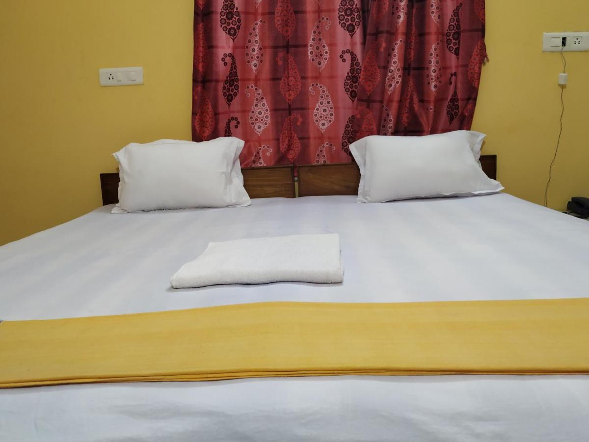 Bhalobasa Anandabas Hotel Bolpur Exterior foto