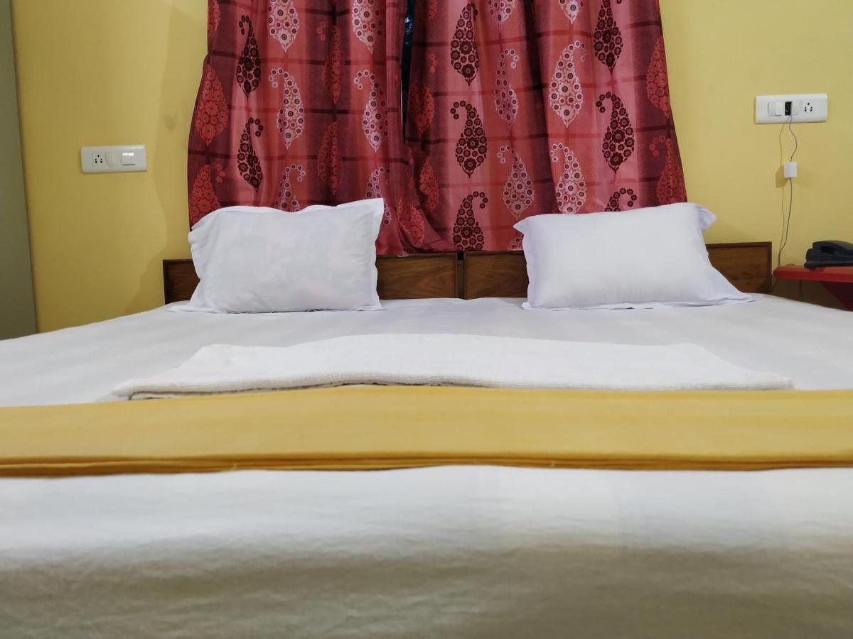 Bhalobasa Anandabas Hotel Bolpur Exterior foto