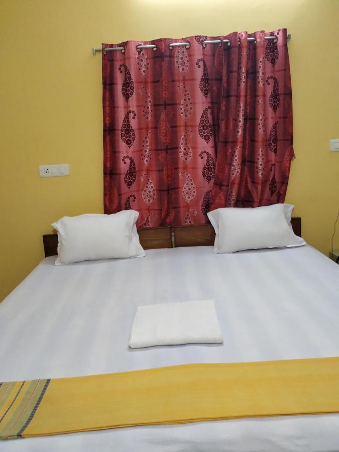 Bhalobasa Anandabas Hotel Bolpur Exterior foto