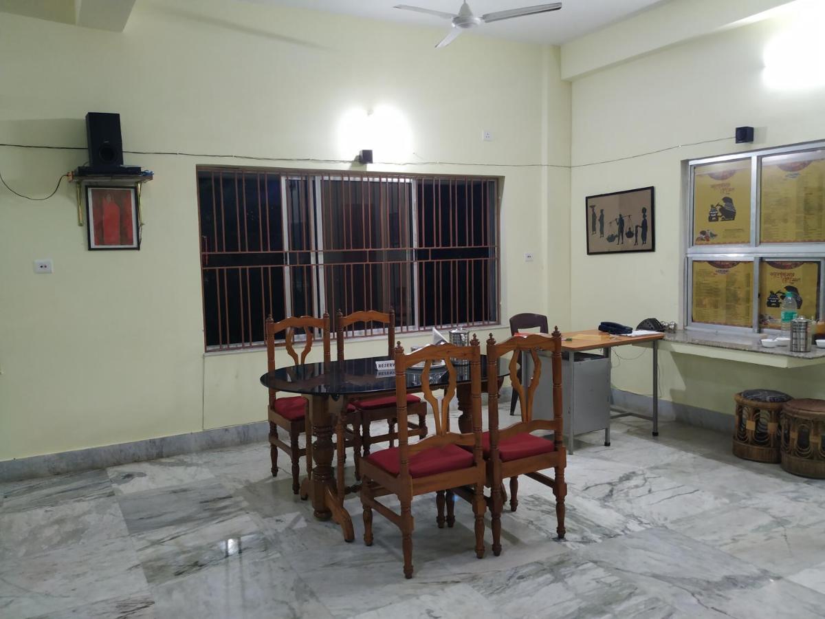 Bhalobasa Anandabas Hotel Bolpur Exterior foto